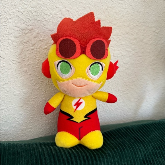 Funko Young Justice Kid Flash Plush - Picture 1 of 3